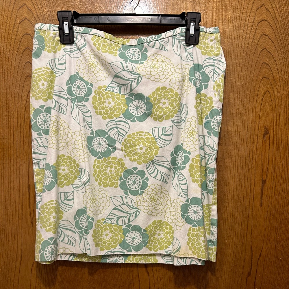 CUTE SKIRT